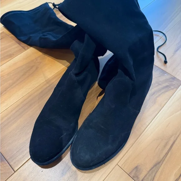 Stuart Weitzman Lowland black suede size 7 - Picture 6 of 6